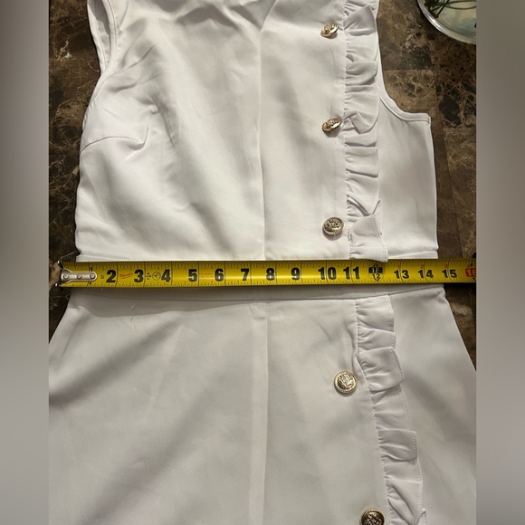 Beautiful and Elegant size M white dress excellents conditions FHQ collection - Picture 10 of 10